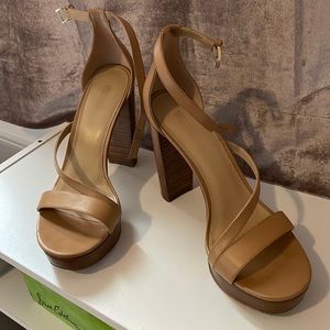 Michael Kors tan platform heels size 8